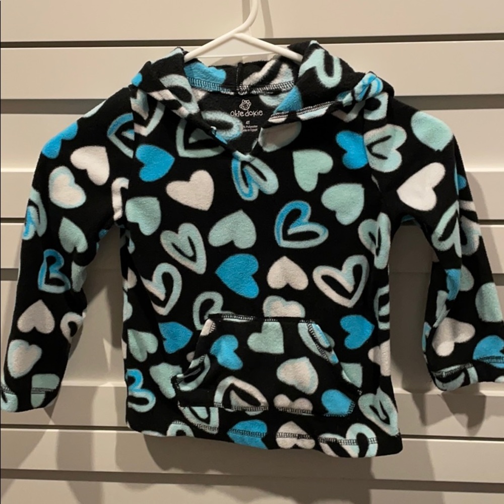 Pullover hoodie